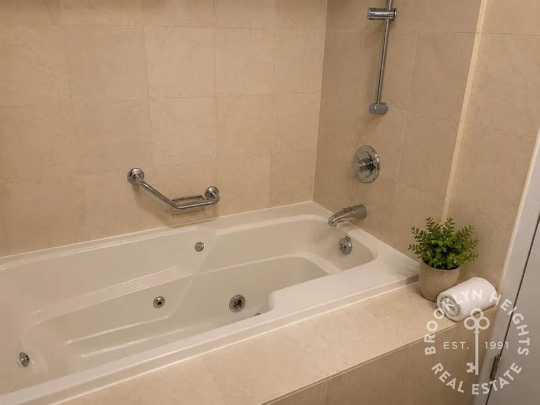 116 Garfield Pl #1 — Photo 6