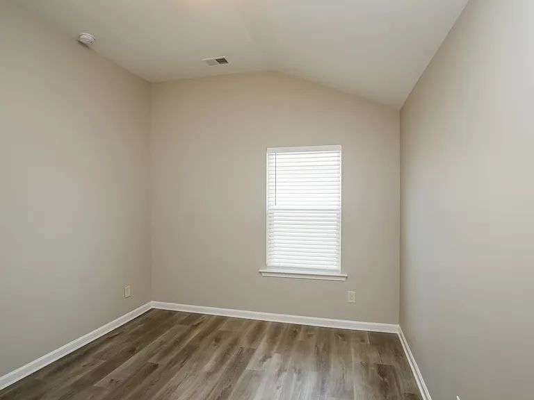 88 High Point Way — Photo 13