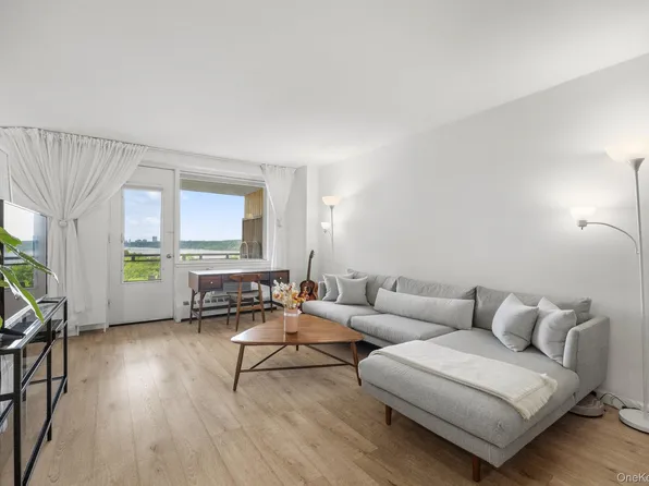 5900 Arlington Avenue #10R, Bronx, NY 10471