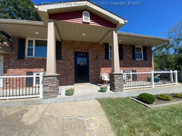 101 Fairview Dr, Nitro, WV 25143
