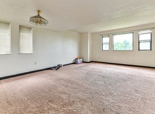 3258 Niagara Sq, Pittsburgh, PA 15213