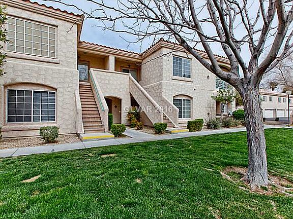 2nd image of 6809 Squaw Mountain Dr Unit 201