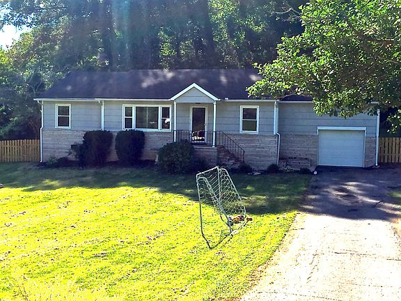 2nd image of 139 SW Judith Dr