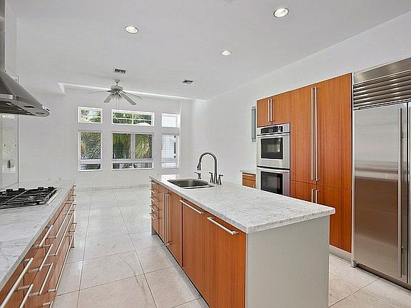 3rd image of 6205 Laguna Path N #0