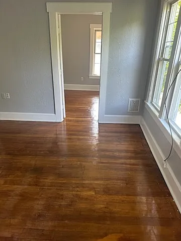 3 bed, 1100 sqft, $1,600 — Photo 4