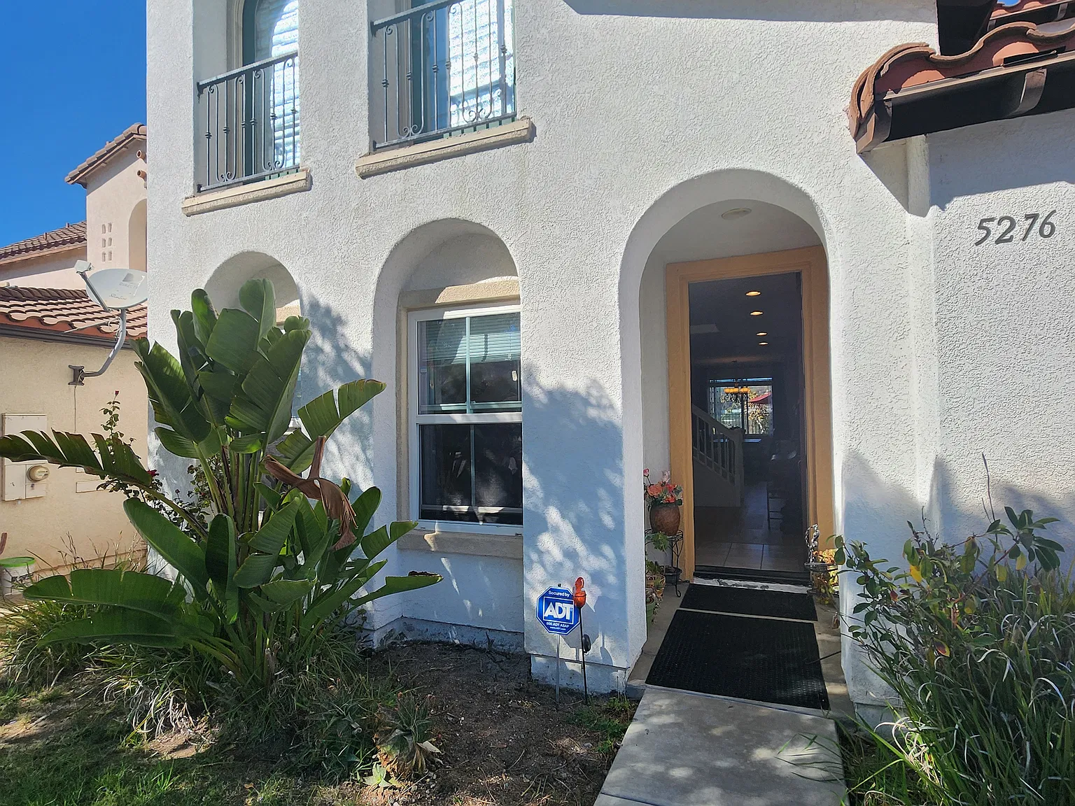 4 bed, 2432 sqft, $4,500 — Photo 3