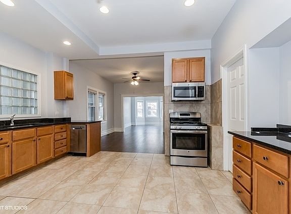 5th image of 1703 N Talman Ave #1