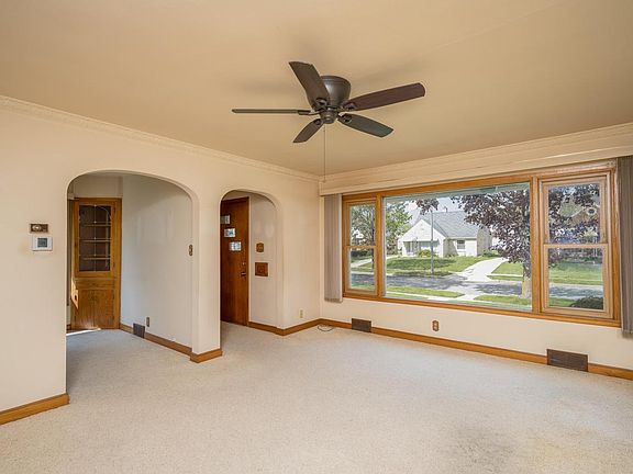 3rd image of 3170 S 36th STREET