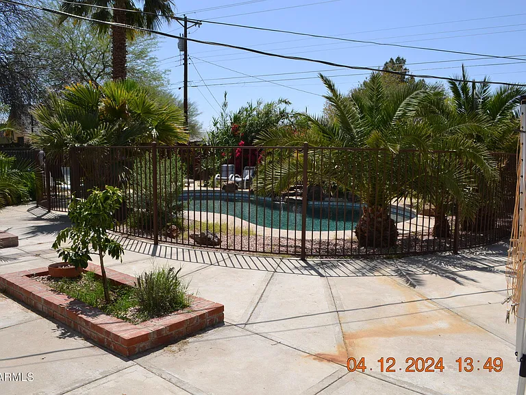 658 S Palo Verde Dr — Photo 33