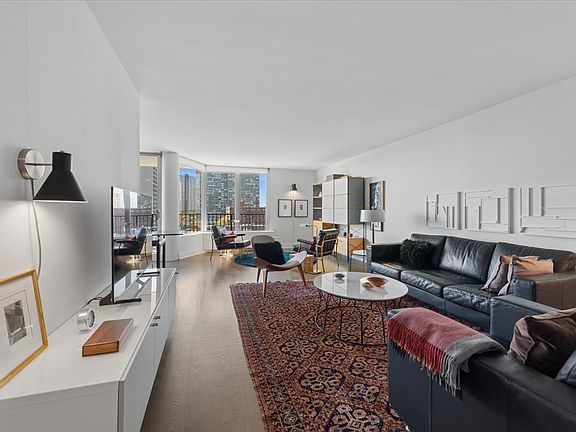 4th image of 4170 N Marine Dr APT 10E