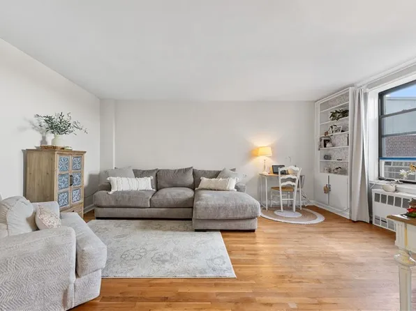 2251 Plumb 1st St APT 6H, Brooklyn, NY 11229