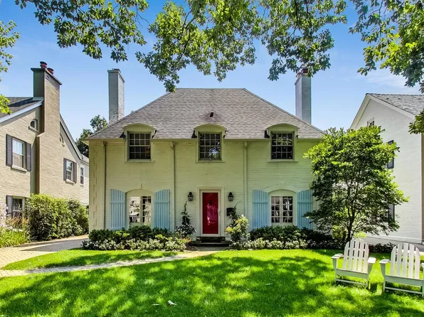 2511 Kenilworth Ave, Wilmette, IL 60091