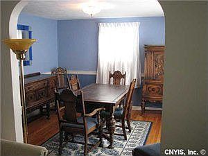 4th image of 123 Bramley Dr