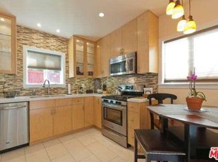 1526 S Curson Ave #2, Los Angeles, CA 90019