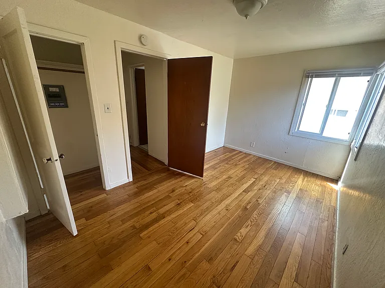 3320 King St #B — Photo 11