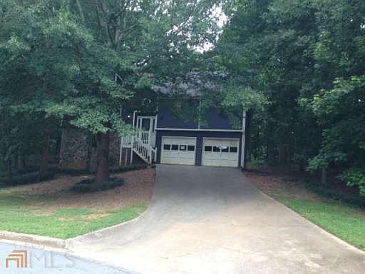 2nd image of 595 Elvina Ct