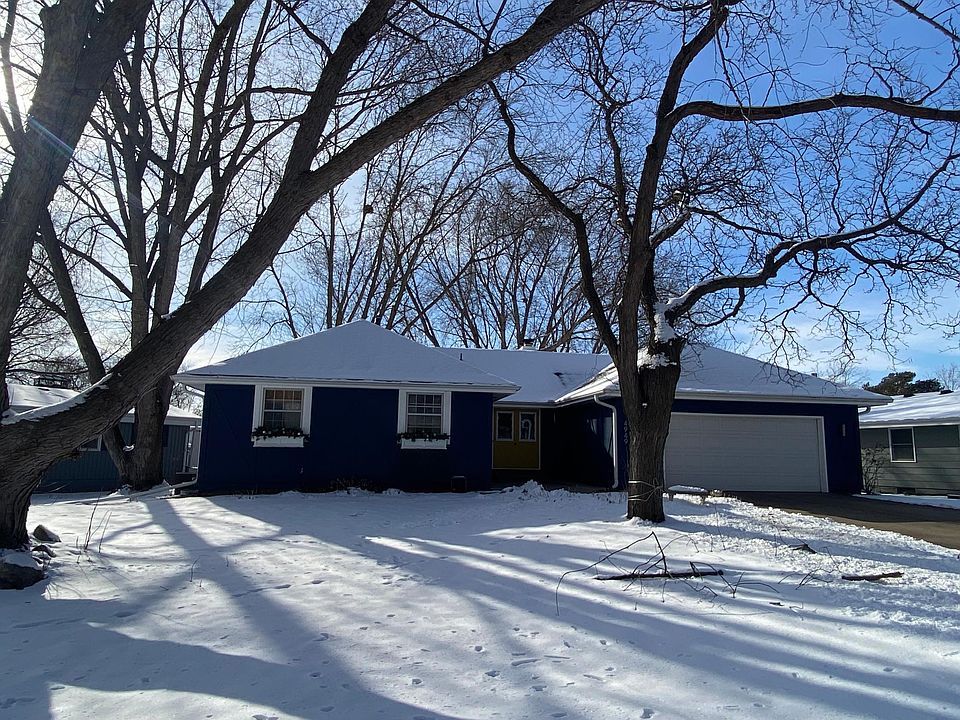 1st image of 4949 Yukon Ave N