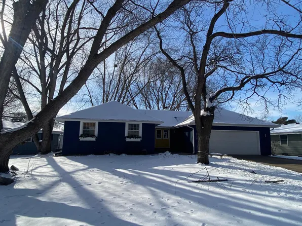 4949 Yukon Ave N, New Hope, MN 55428