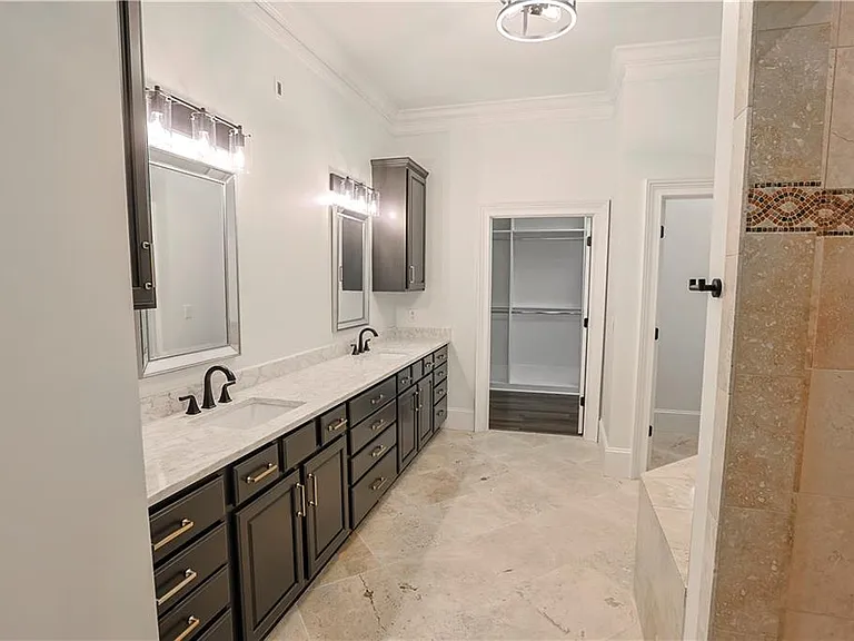 1294 Lenox Park Blvd — Photo 42