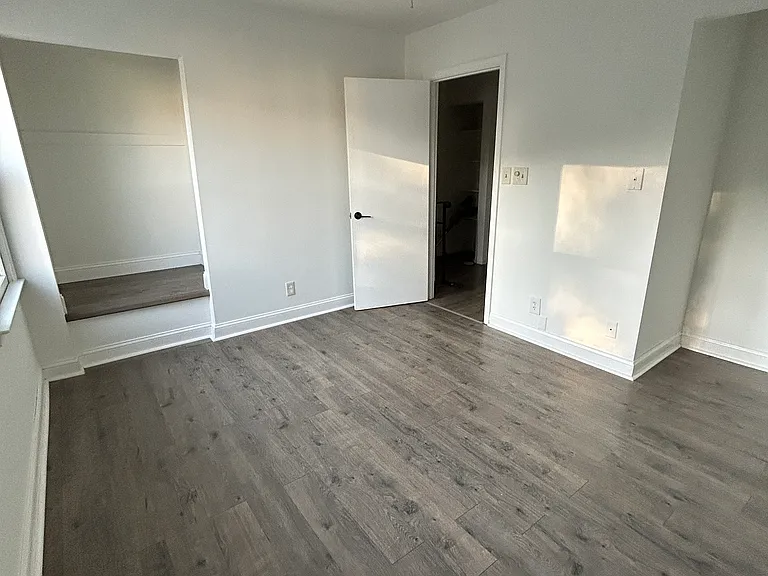 709 Madison Ct — Photo 9