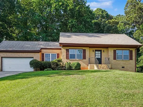 7317 Deerwood Dr, Riverdale, GA 30296