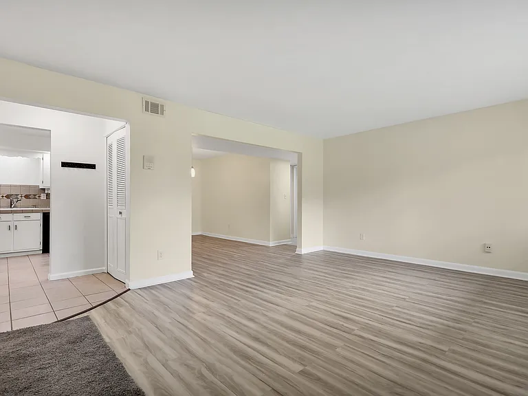 5535 W Saint Joe Hwy #B3 — Photo 8