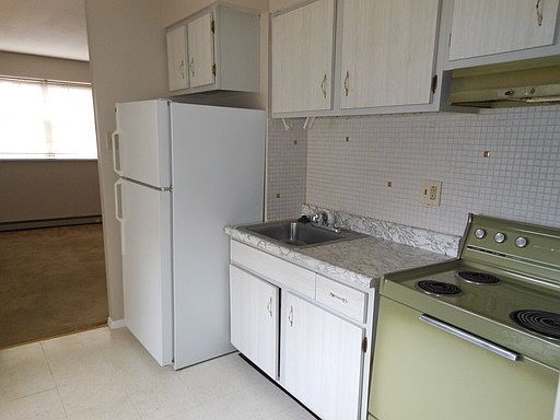 4th image of 4236 Virginia Ave APT 5