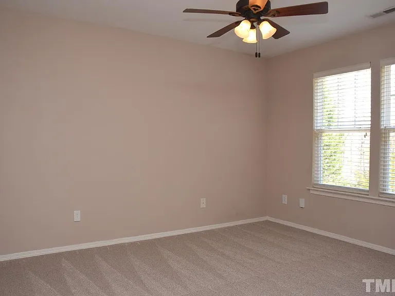 8224 Stone Cellar Dr — Photo 24