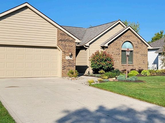 2nd image of 13819 Wild Horse Ct