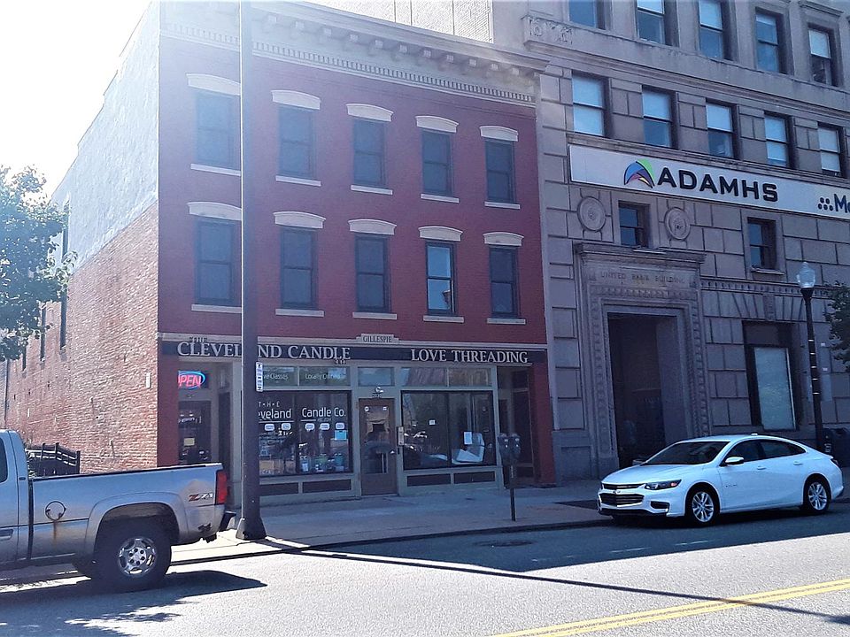 1st image of 2030 W 25th St #302