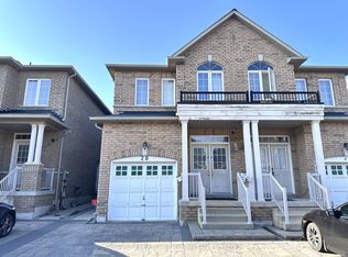 28 Voysey Way, Markham, ON L3S 0B4