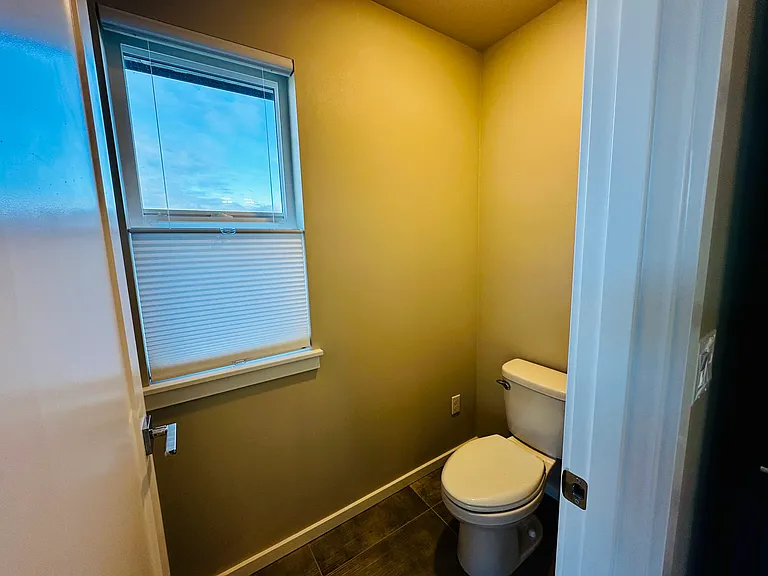 2nd floor - Master Bath