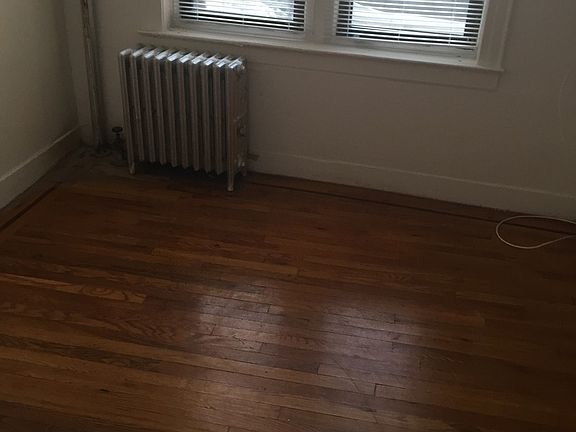 3rd image of 6120 43rd Ave APT 1B