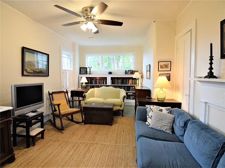 518 Third Beach Rd — Photo 14