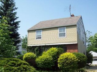 1664 E 276th St, Euclid, OH
