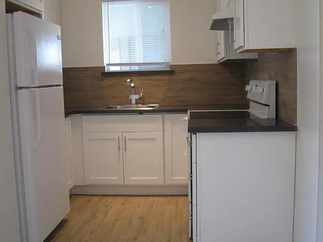 Building Photo - 378 Richmond Dr #12