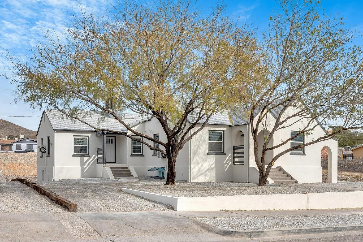 2 bed, 794 sqft, $1,695 — Photo 1