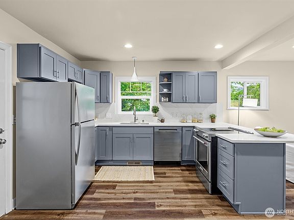 4th image of 902 22nd Avenue