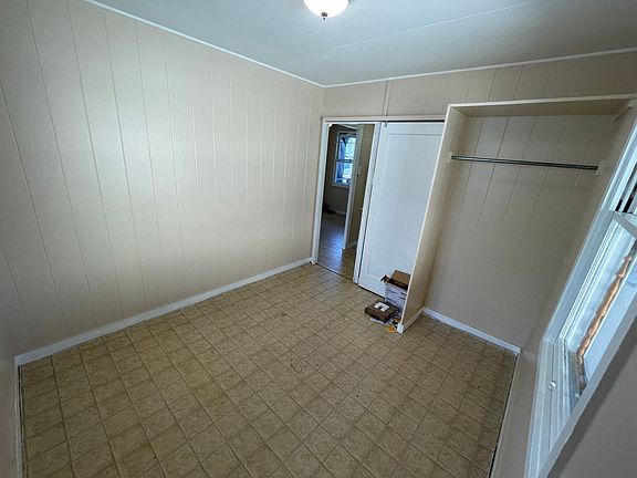 5th image of 266 N School St #C4