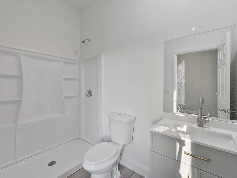 4703 Leonard Blvd S — Photo 15
