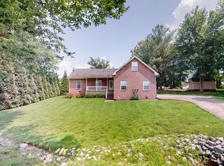 206 Sterling Ct, Greenbrier, TN 37073