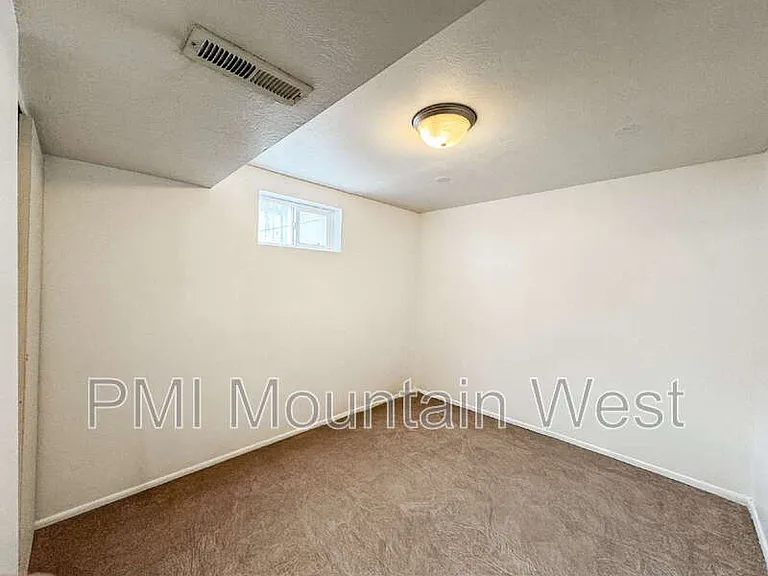 714 W 850 S — Photo 17