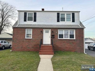 301 President St, Saddle Brook, NJ, 07663