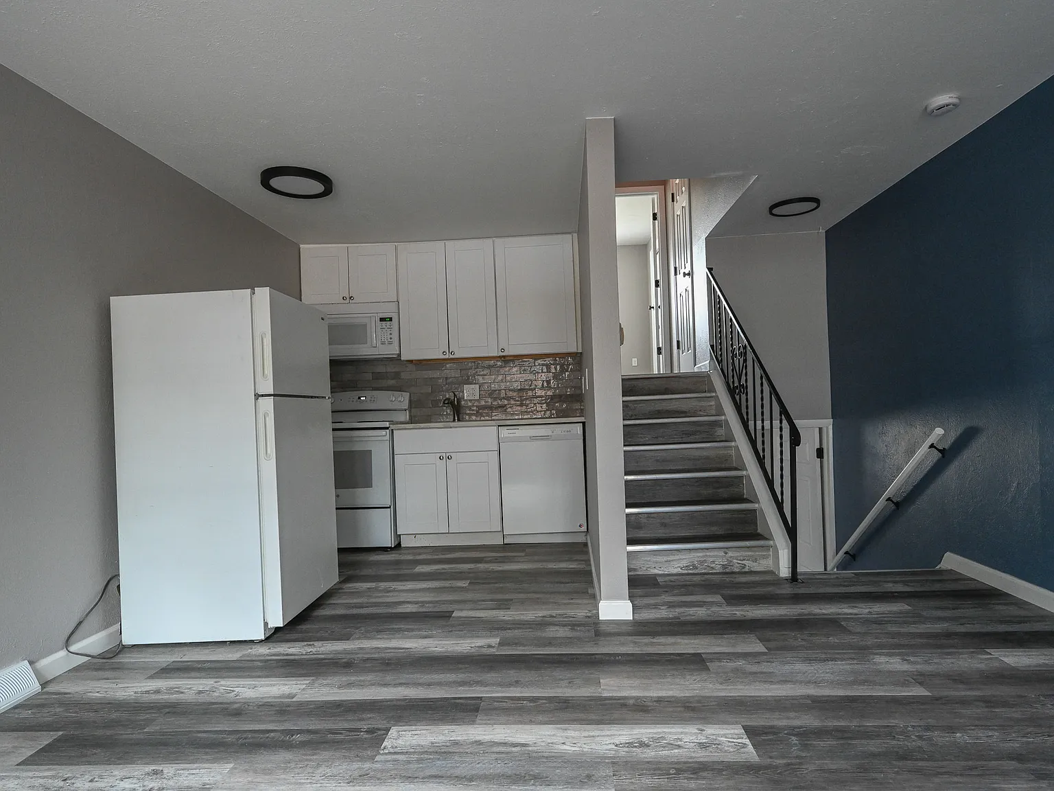 1220 Allison Street — Photo 4