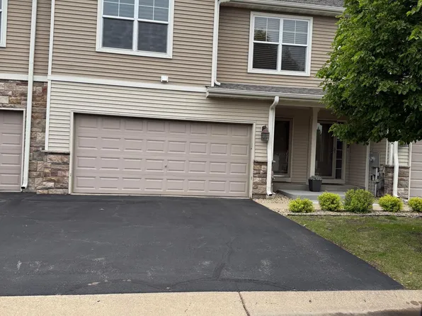 446 Stonewood Ln, Burnsville, MN 55306