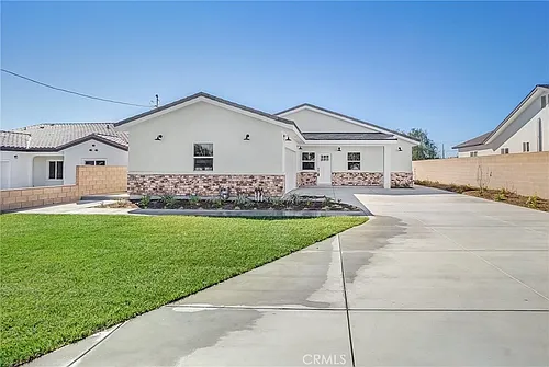 451 Hervey Ave Photo 1