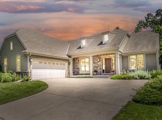 209 Dairy Ave, Waukesha, WI 53188