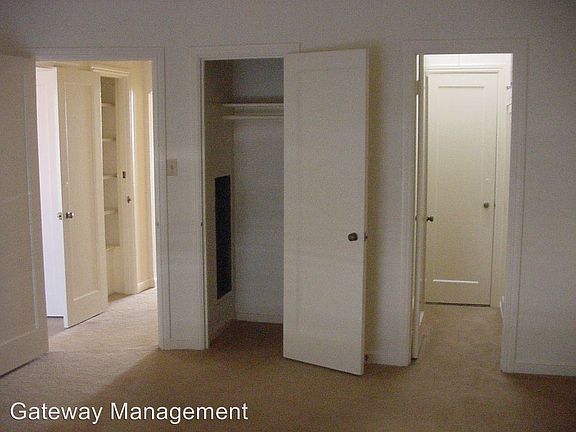 5th image of 1763 32nd Ave