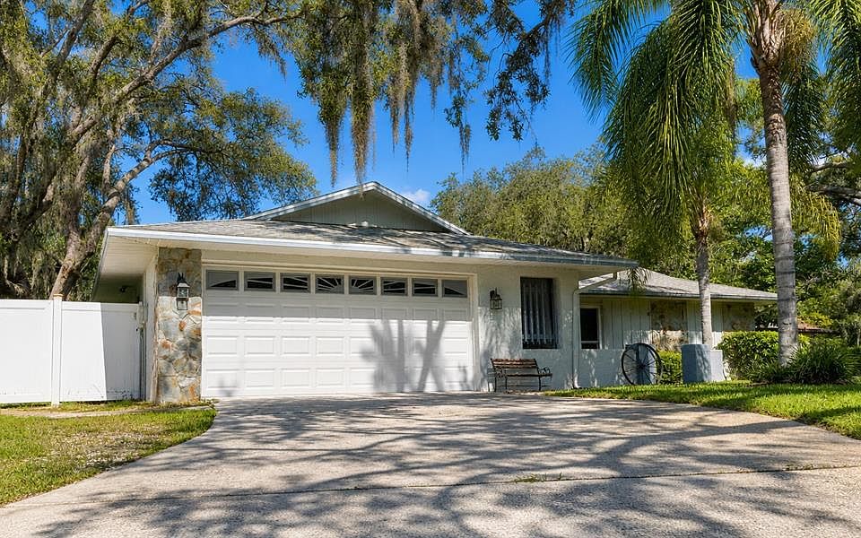 1st image of 2309 WOODBEND CIRCLE
