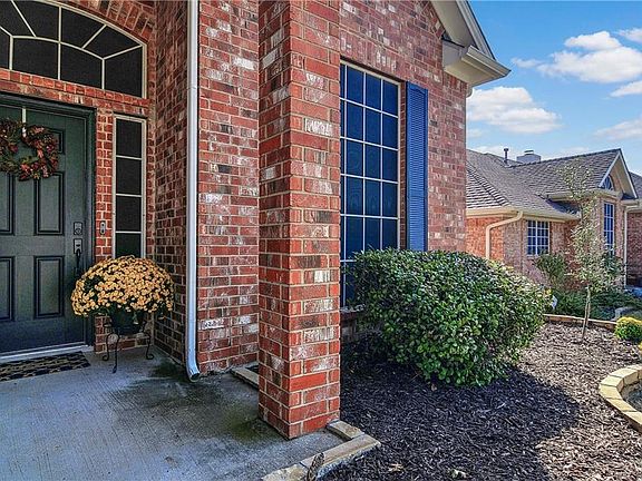2nd image of 8524 Clearcreek Cir